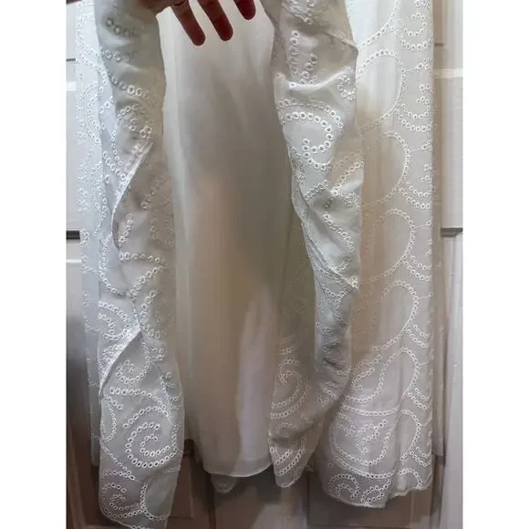 NWT Alice & Olivia White V Neck Eyelet Lace Vanna Maxi Dress Size 6 - Picture 12 of 16